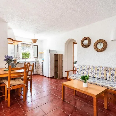 Ferienwohnung Fuer 4 Personen Ca 70 Qm In Cala Blanca, Menorca Westkueste Von Menorca - B63317