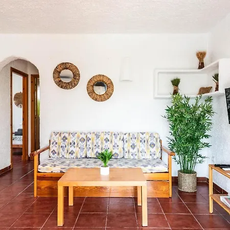 Ferienwohnung Fuer 4 Personen Ca 70 Qm In Cala Blanca, Menorca Westkueste Von Menorca - B63317 Daire